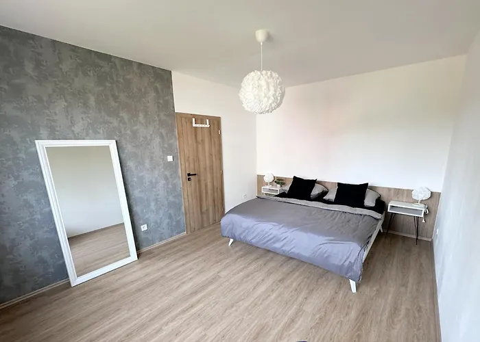 Apartmán V Klidné části Hradce